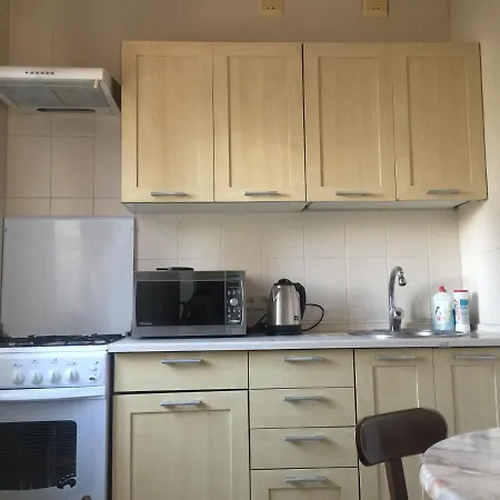Apartment Near Train Station And Close To City Center Kyiv Exterior photo