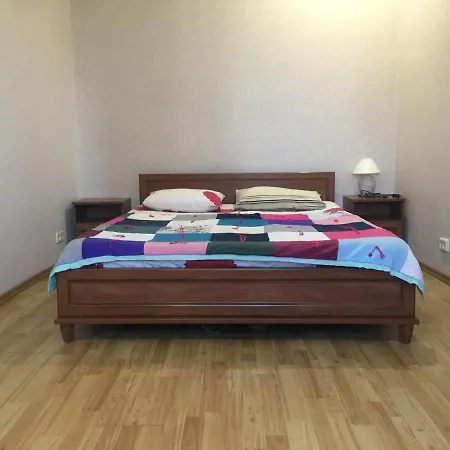 Apartment Near Train Station And Close To City Center Kyiv Exterior photo