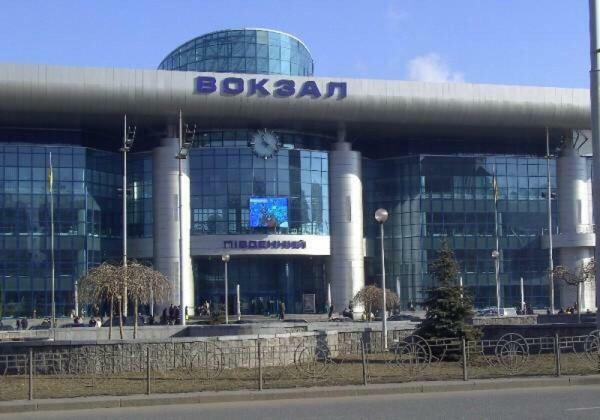 Near Train Station And Close To Center Апартаменты *